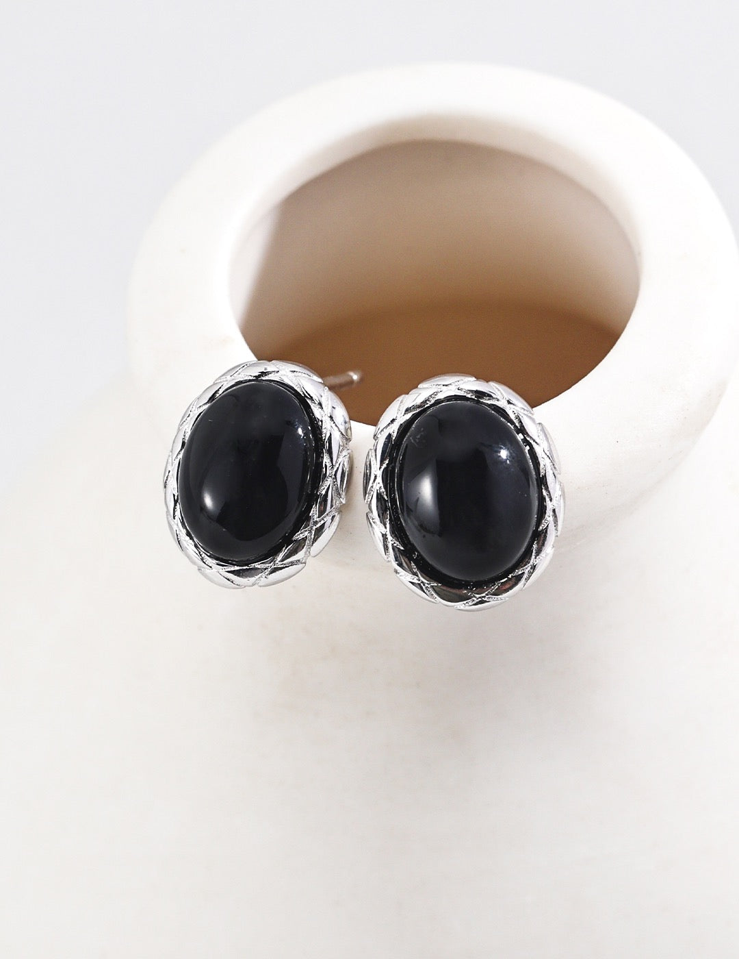 S925 silver simple black agate earrings