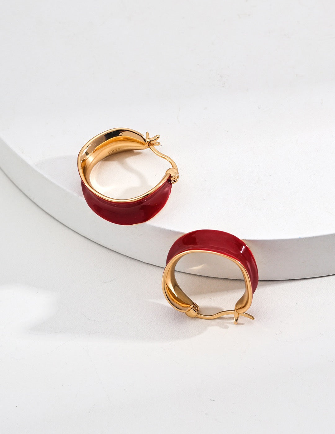 S925 silver simple red glaze drip earrings