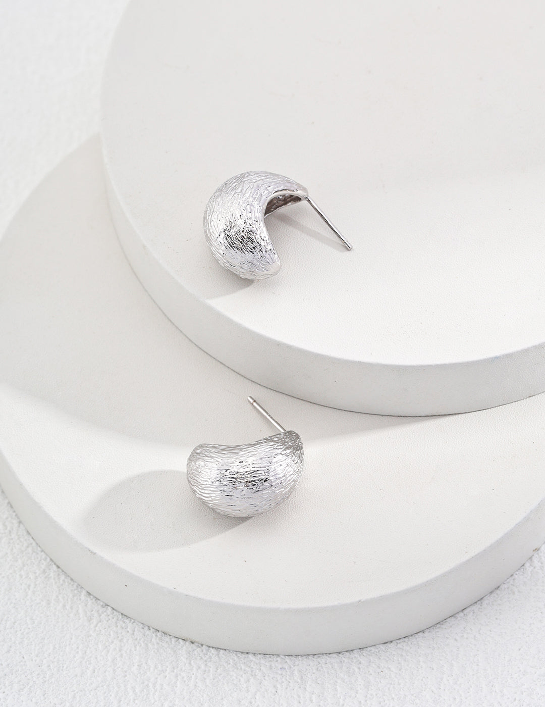 Brushed silver earrings