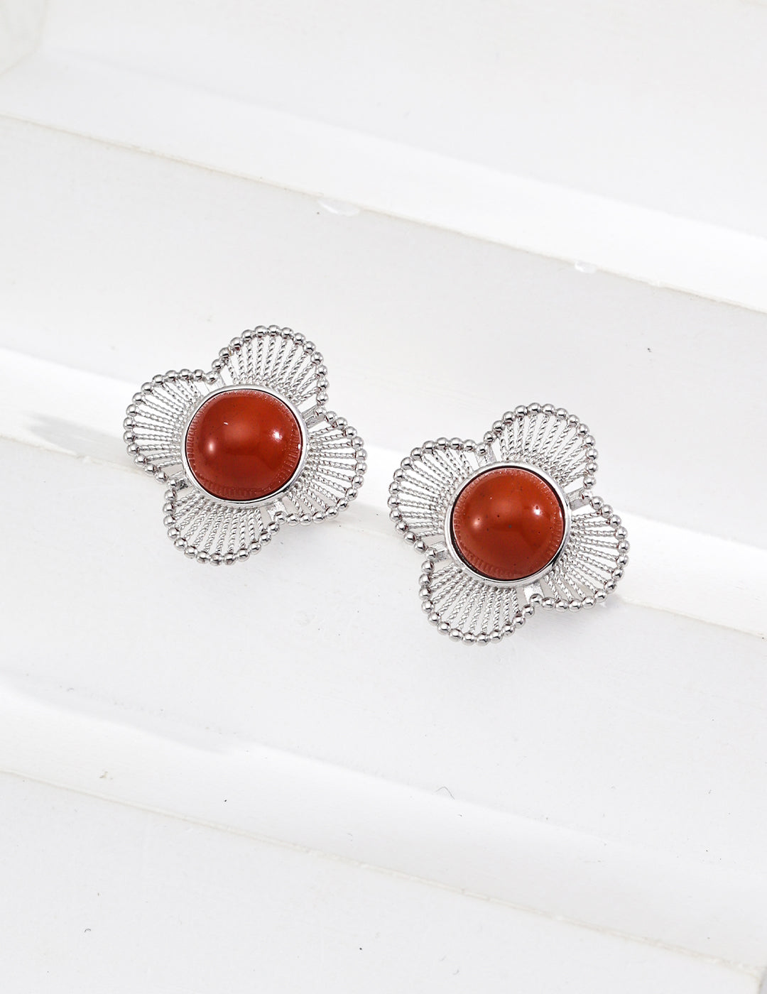 S925 Retro Red Clover Agate Earrings E01275