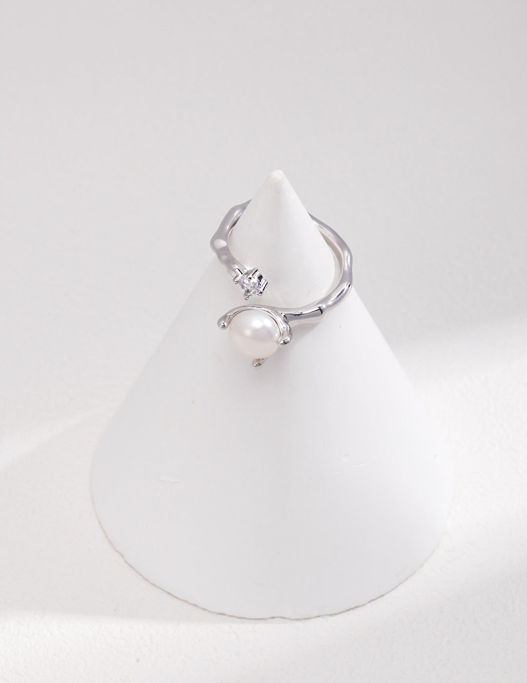 Sterling silver pearl zircon ring J0226