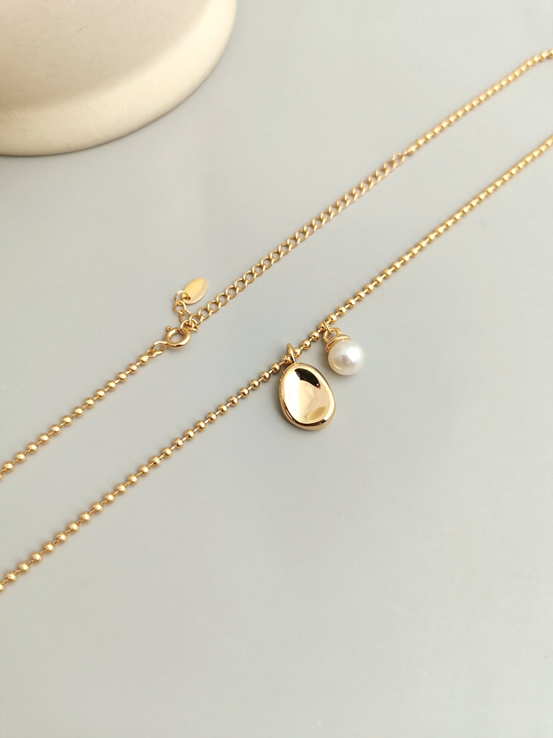 Minimalist French double-sided natural pearl necklace