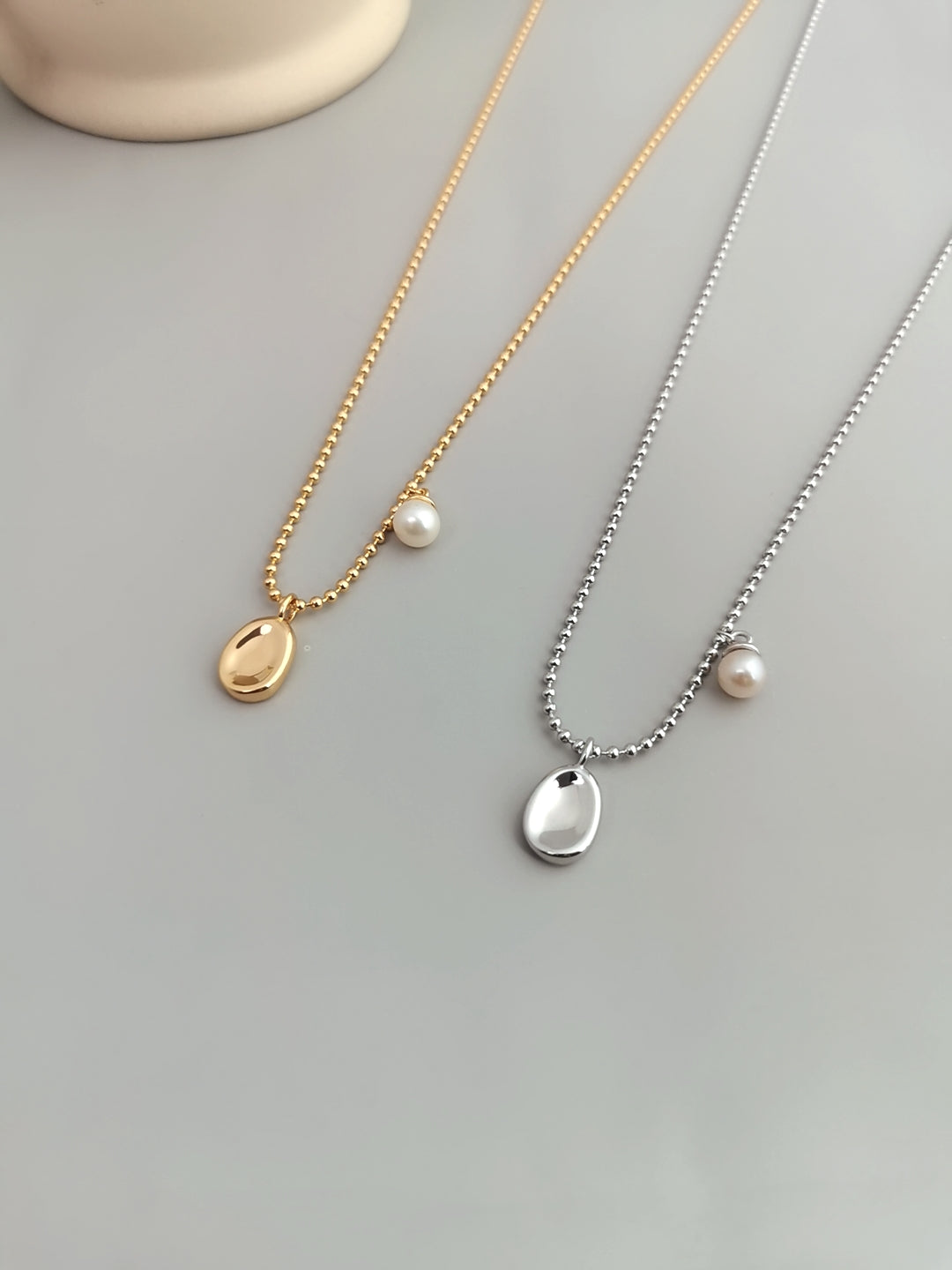 Minimalist French double-sided natural pearl necklace