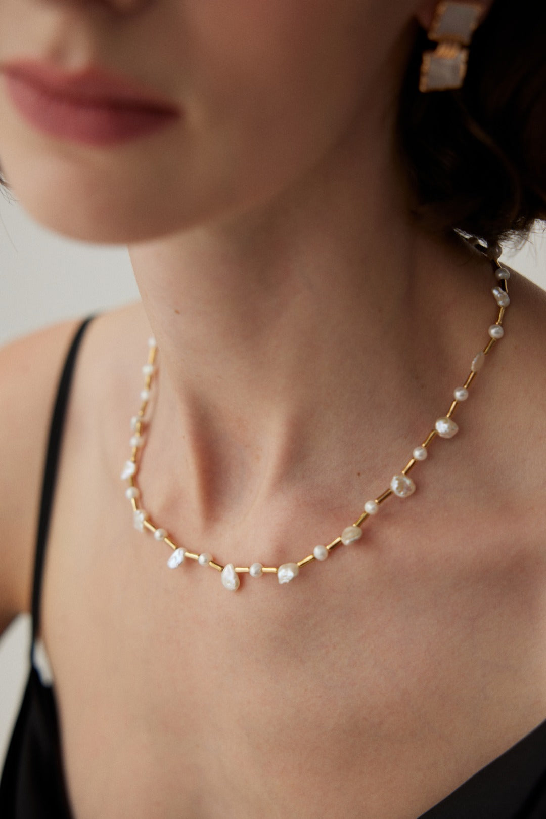 Natural Baroque Pearl Necklace NMX1007