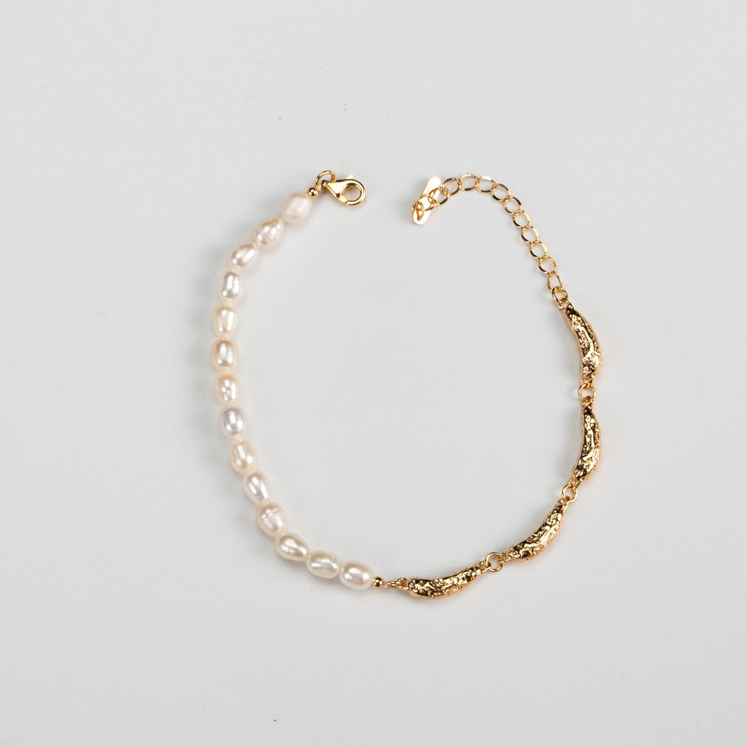 Natural pearl bracelet