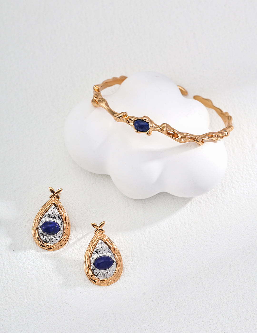 S925 Silver Retro Gold and Platinum Mother-of-Pearl/Lapis Lazuli Design Earrings