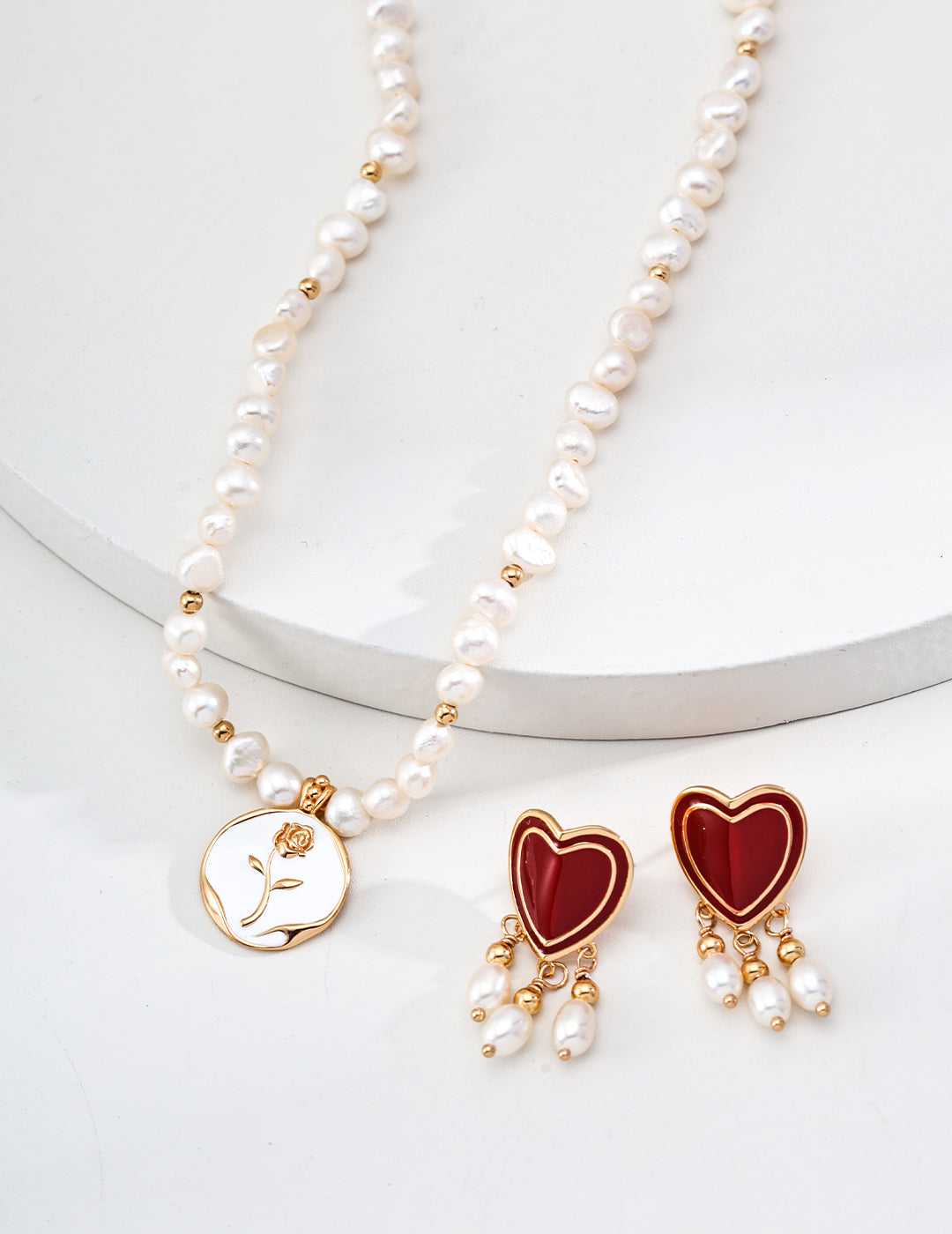 S925 silver fashion red drip glaze natural pearl heart-shaped earrings E01285-2