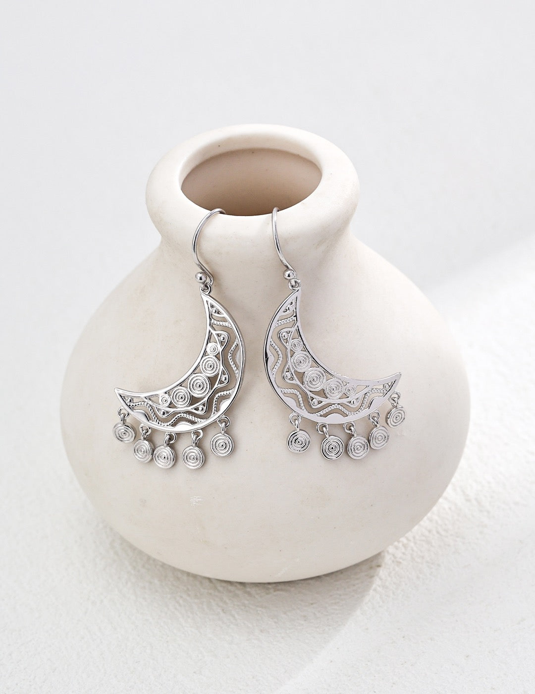 S925 silver retro crescent earrings E01227