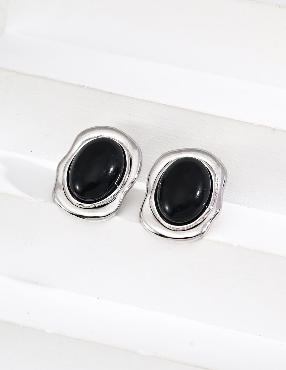 S925 silver simple black agate earrings