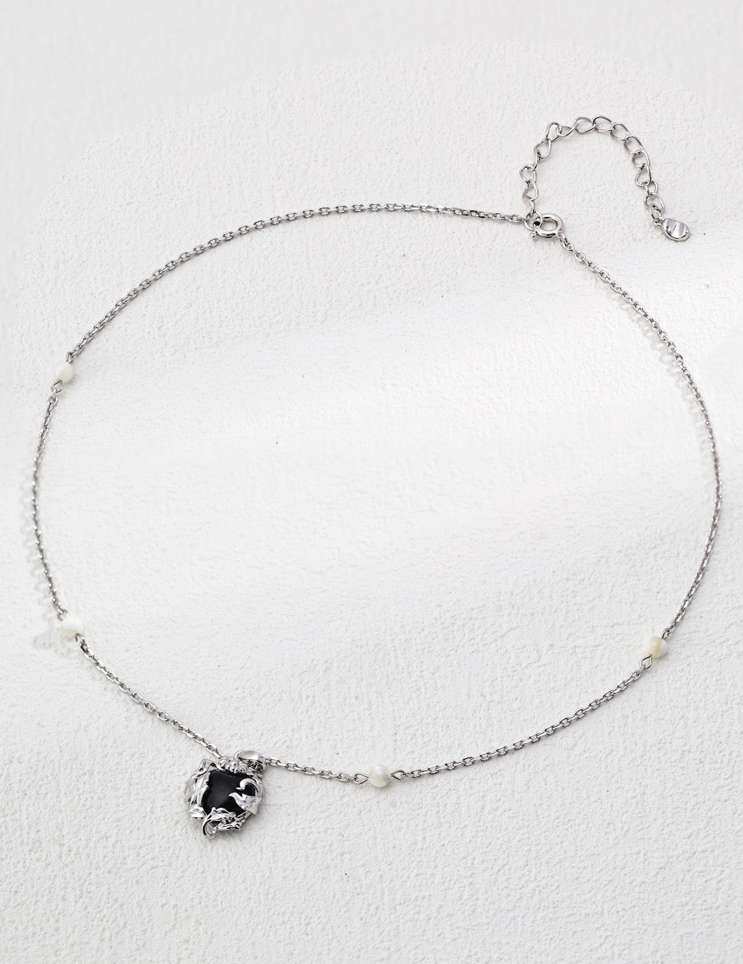 S925 silver simple black agate silver silk shell necklace