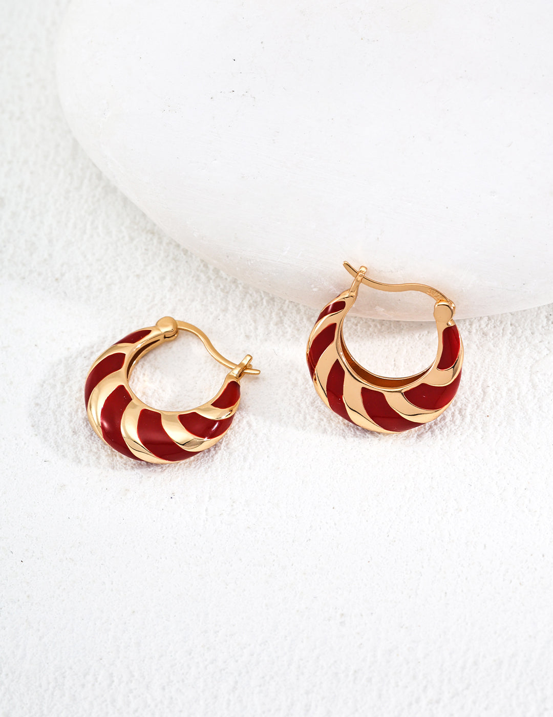 S925 silver simple red glaze drip earrings